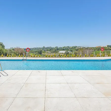 아파트 Magnificent 3 Bedroom With Pool, Terrace And Parking
