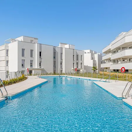Magnificent 3 Bedroom With Pool, Terrace And Parking Estepona