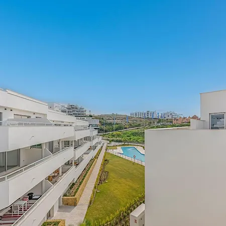 Magnificent 3 Bedroom With Pool, Terrace And Parking * Estepona