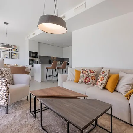 Apartment Magnificent 3 Bedroom With Pool, Terrace And Parking