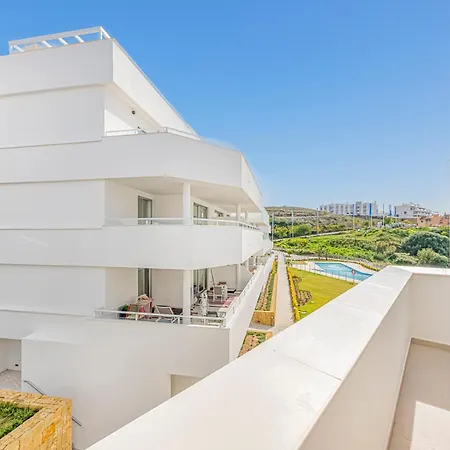 Magnificent 3 Bedroom With Pool, Terrace And Parking Apartman *