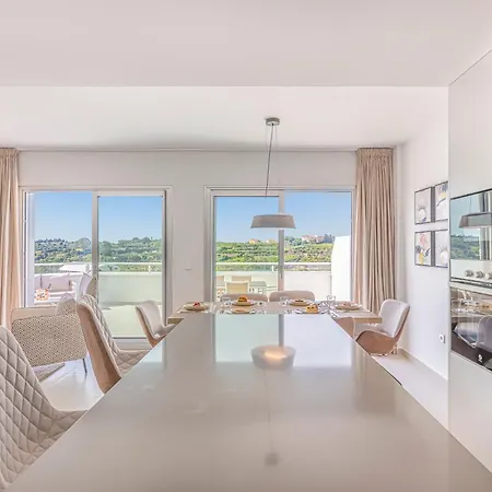 Apartment Magnificent 3 Bedroom With Pool, Terrace And Parking *