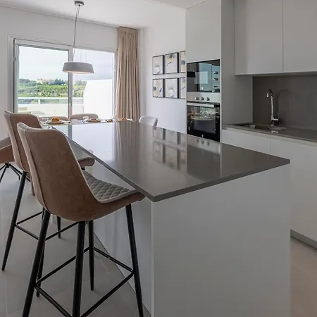 Magnificent 3 Bedroom With Pool, Terrace And Parking Apartment Estepona