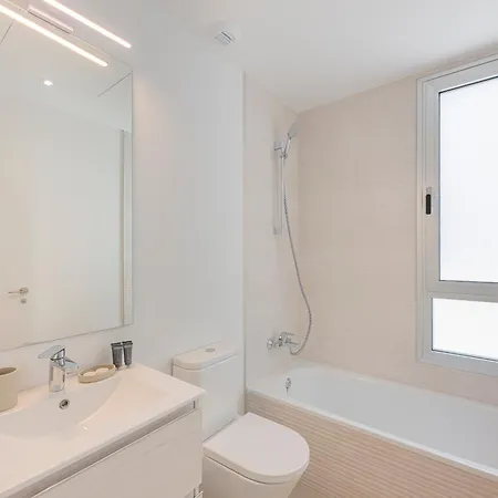 Apartman Magnificent 3 Bedroom With Pool, Terrace And Parking