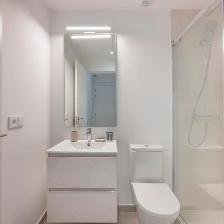 Apartment Magnificent 3 Bedroom With Pool, Terrace And Parking *