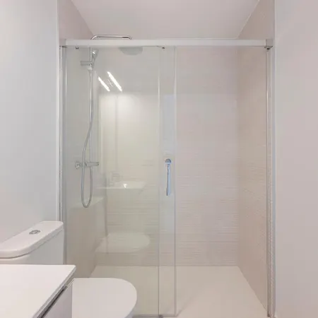 아파트 Magnificent 3 Bedroom With Pool, Terrace And Parking 에스테포나